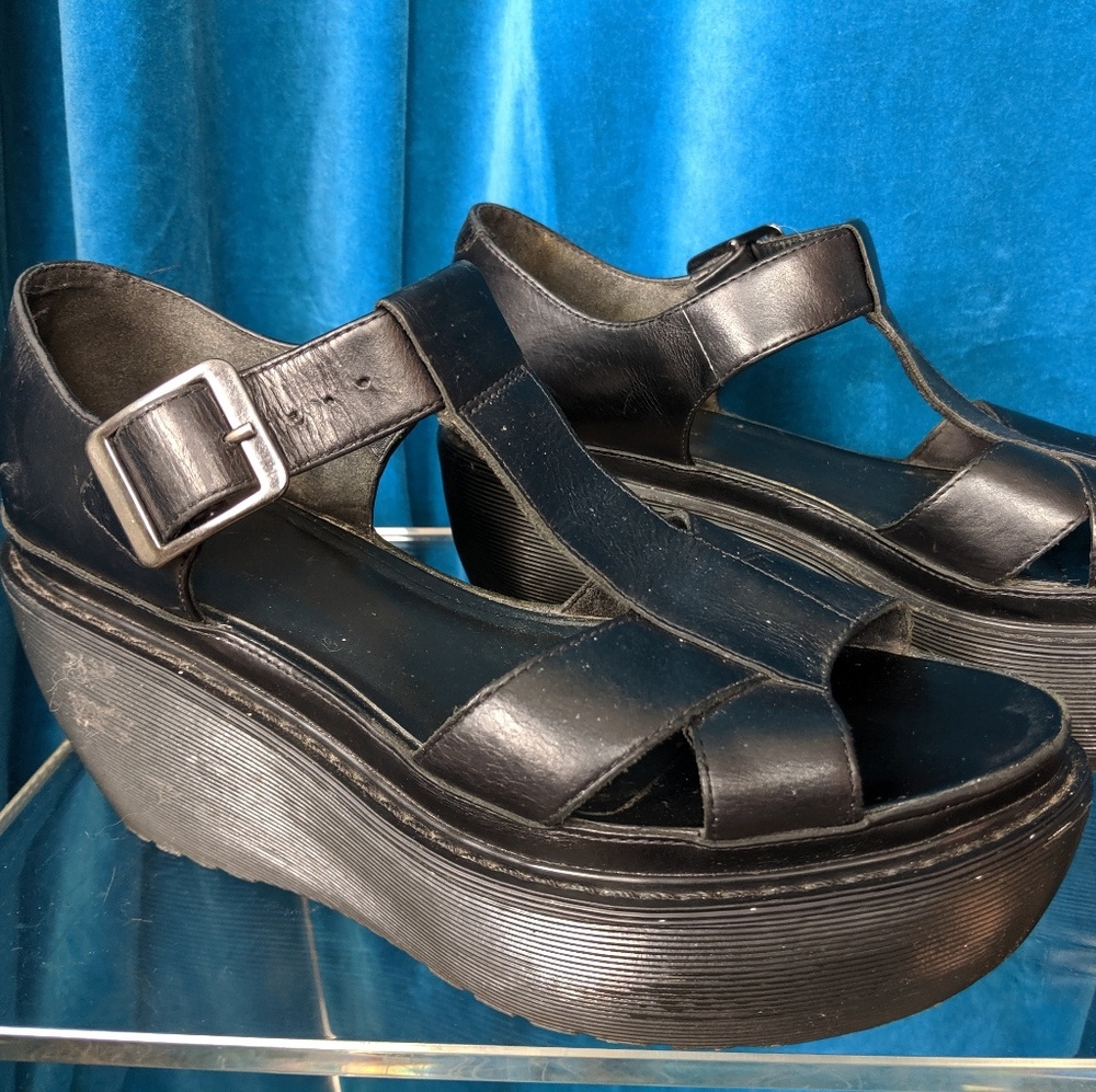 Dr Martens ADAYA platform sandals